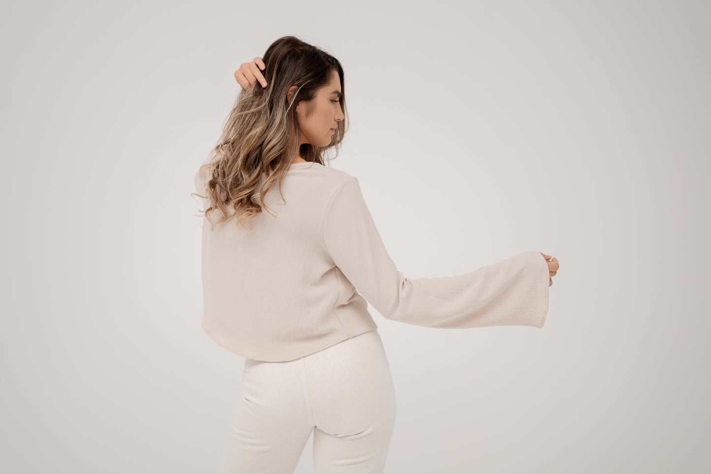 Indiana Flared Sleeve - Crop